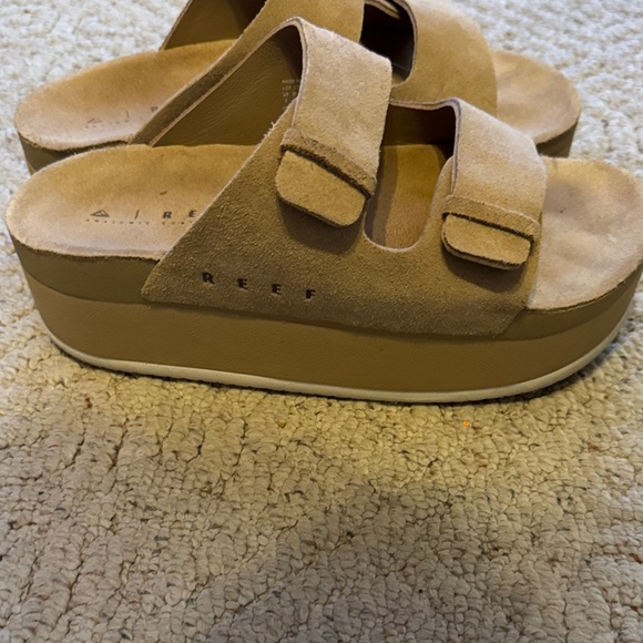 Reef Beige Double Strap Platform Sandals - Picture 3 of 6